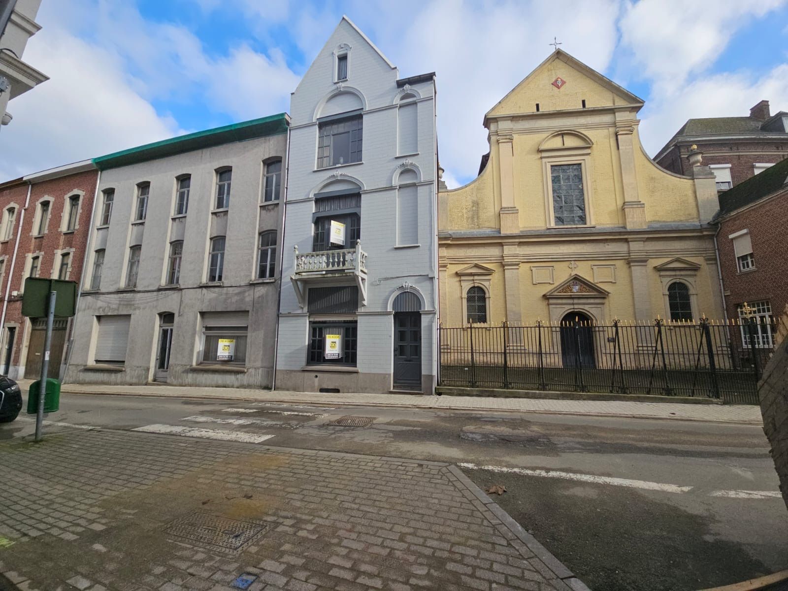 Hoofdfoto van de publicatie: Charmante (te renoveren) herenwoning in het stadscentrum