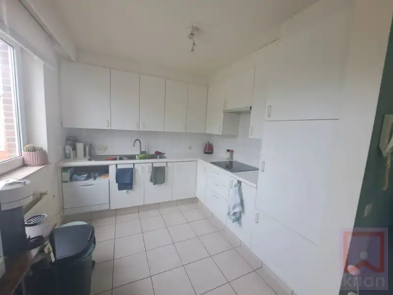 RUIM CENTRAAL GELEGEN APPARTEMENT MET 2 SLAAPKAMERS IN HET CENTRUM VAN GEEL foto 3