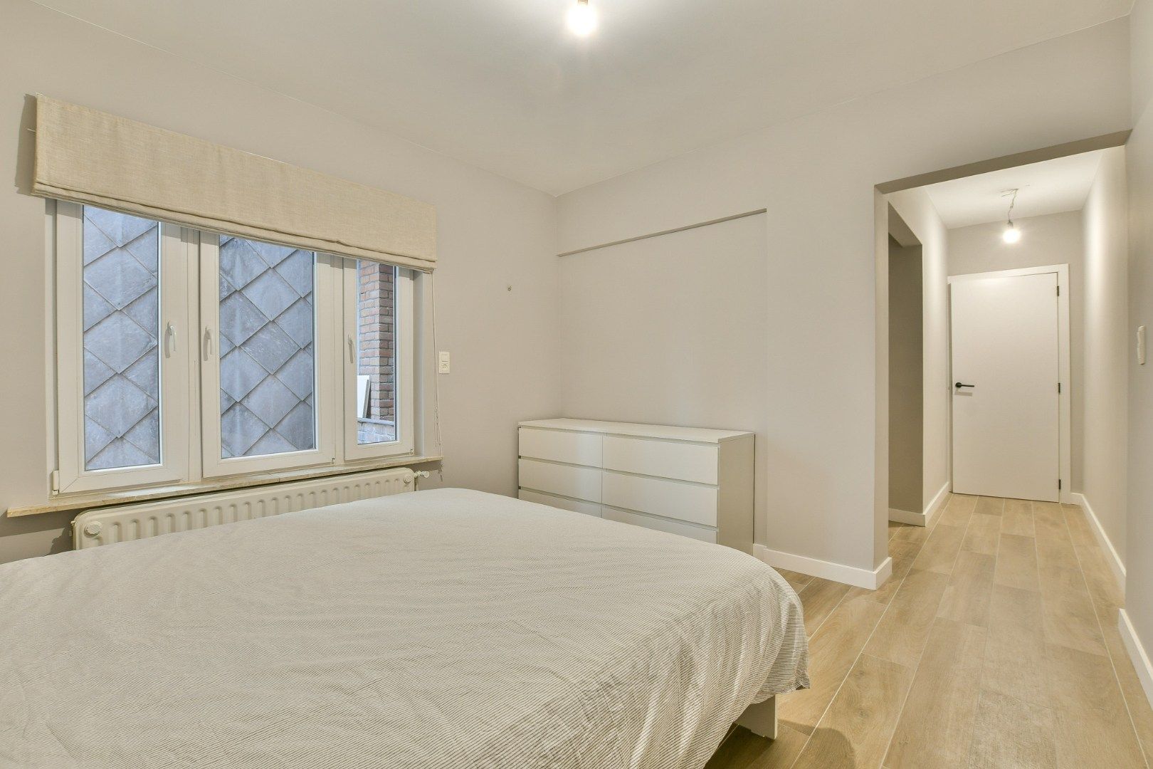 Gerenoveerd 2-slaapkamerappartement op toplocatie - vlakbij de zeedijk! foto 19
