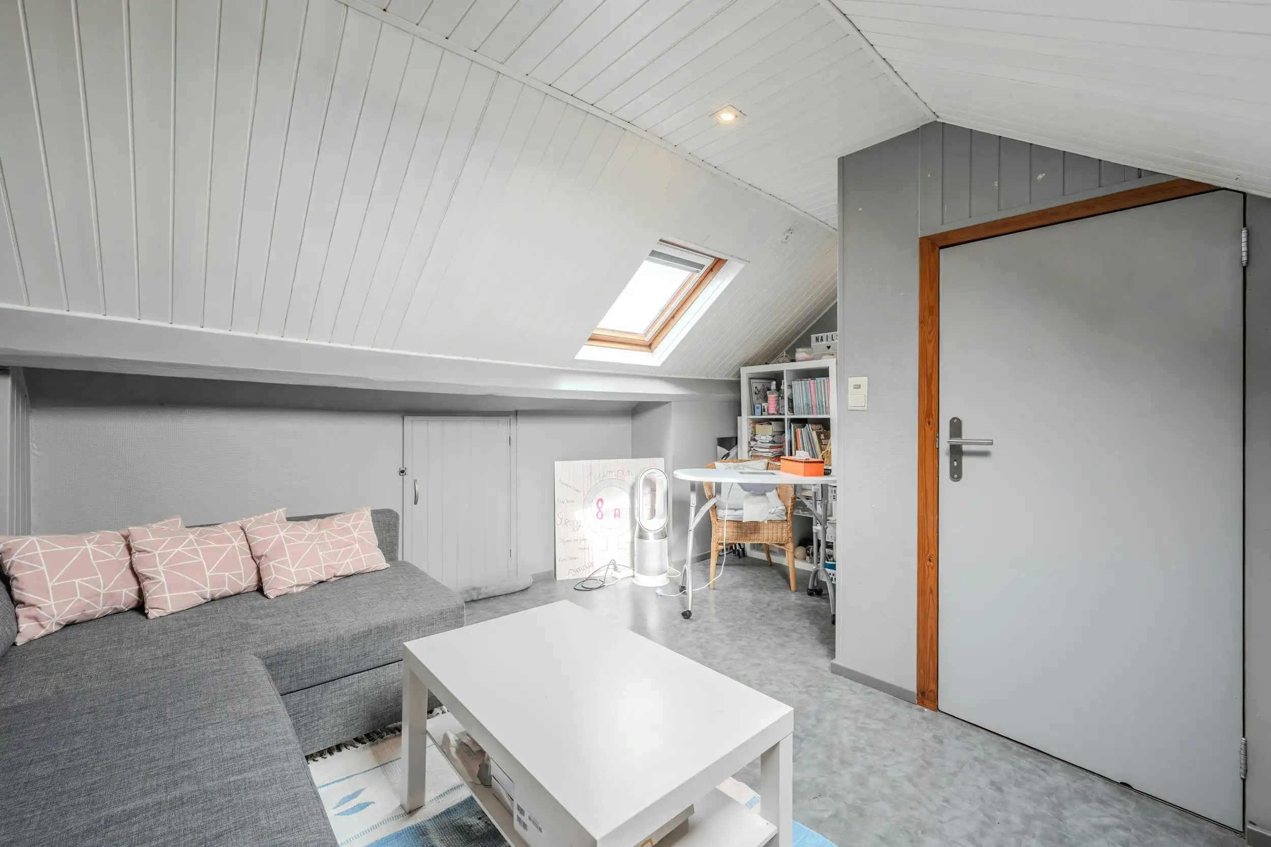 Lichtrijke bel-etage woning met drie slaapkamers te Oostende foto 15