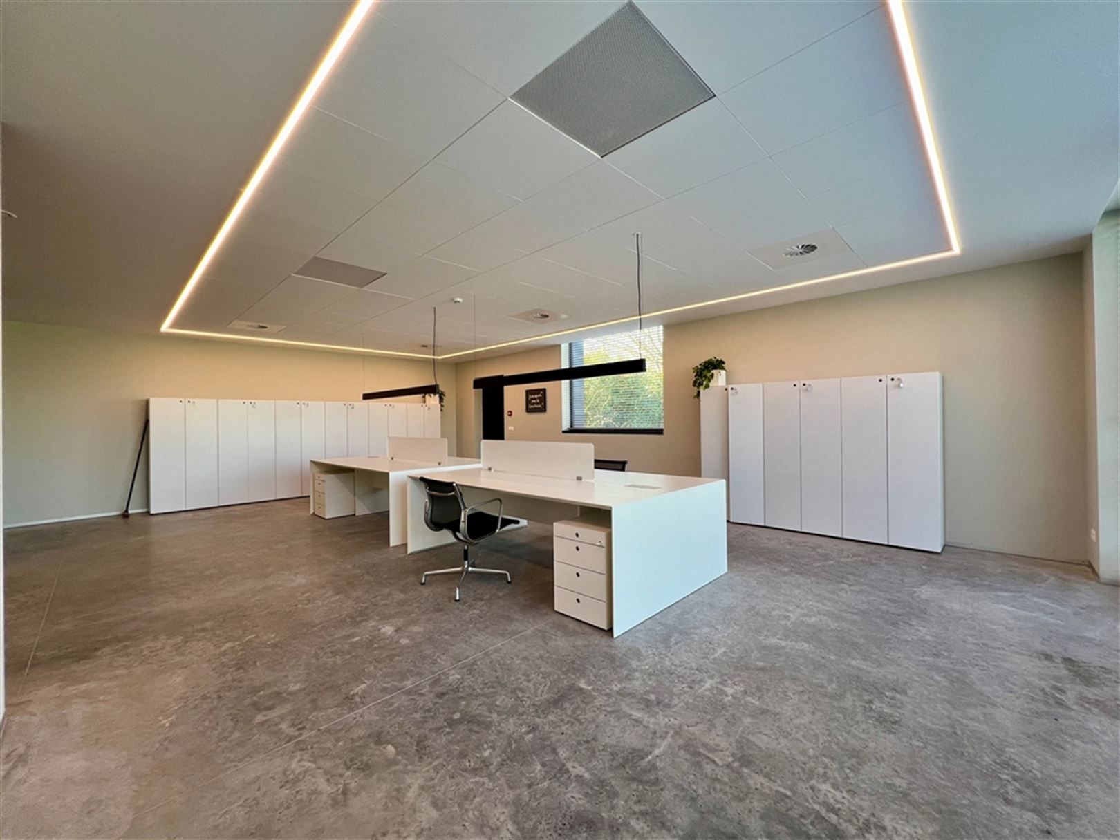 Hoogwaardig afgewerkt kantoorgebouw in Nazareth foto 5