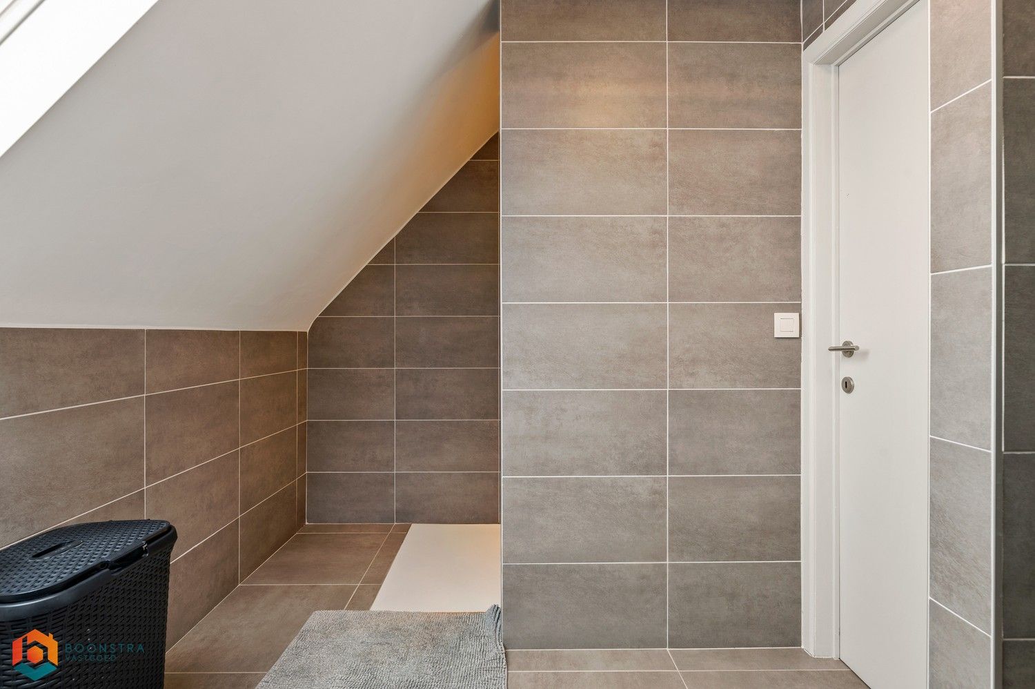 Stijlvolle villa met prachtige tuin, 3 slaapkamers en mogelijkheid tot vrij beroep foto 27