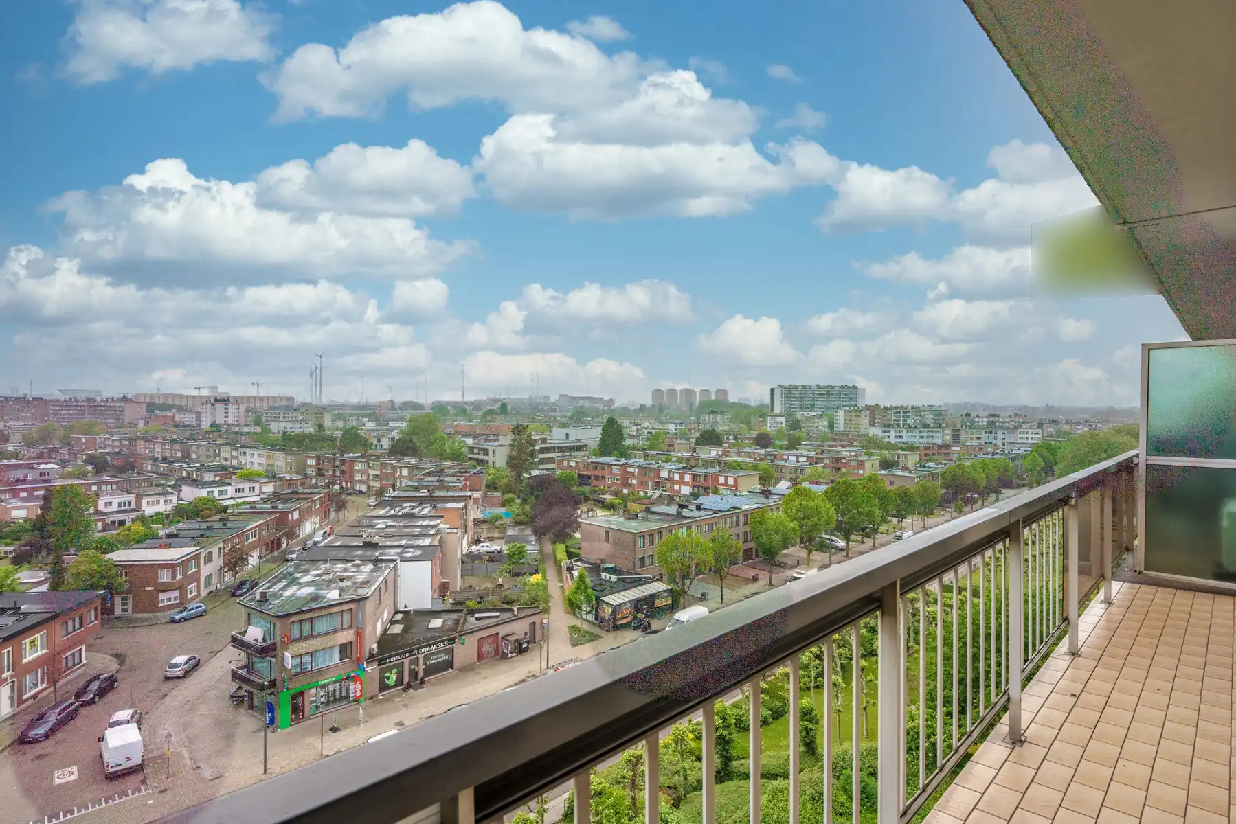 Appartement met 2 slaapkamers, 2 terrassen en een staanplaats met laadpaal! foto 6