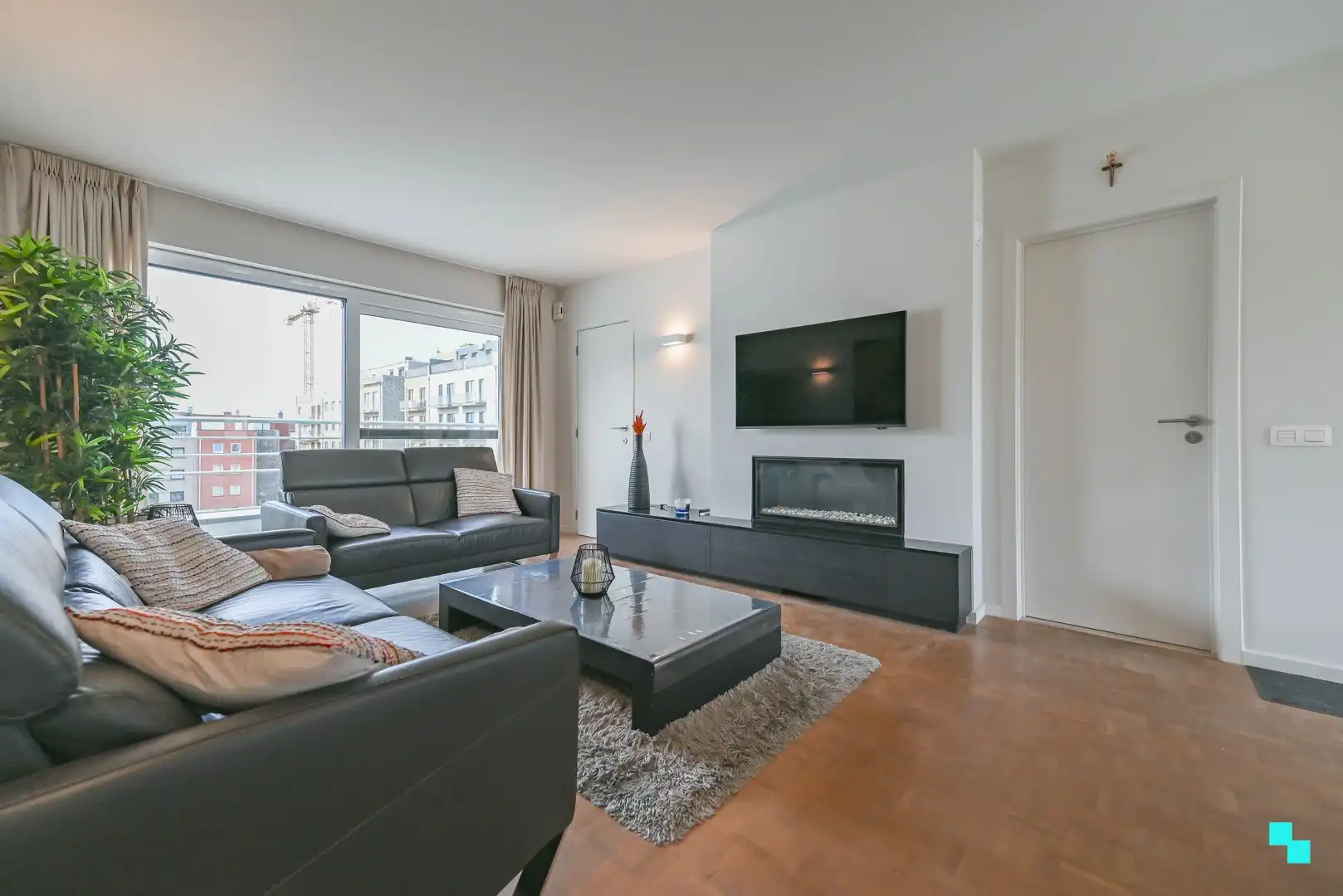 Stijlvol penthouse met zeezicht, royale terrassen en een dubbele garagebox foto 6