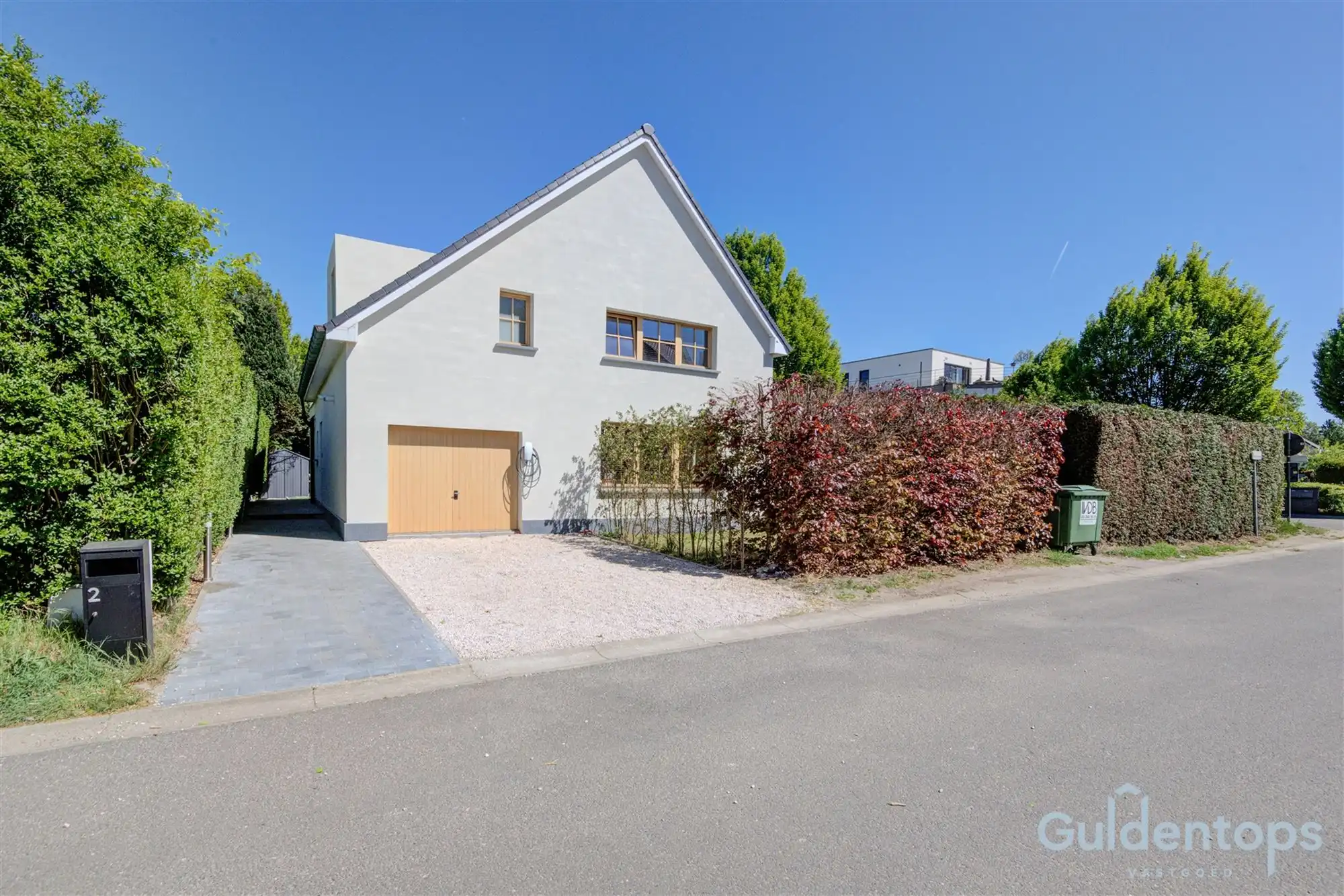 Energiezuinige goed gelegen villa  foto {{pictureIndex}}
