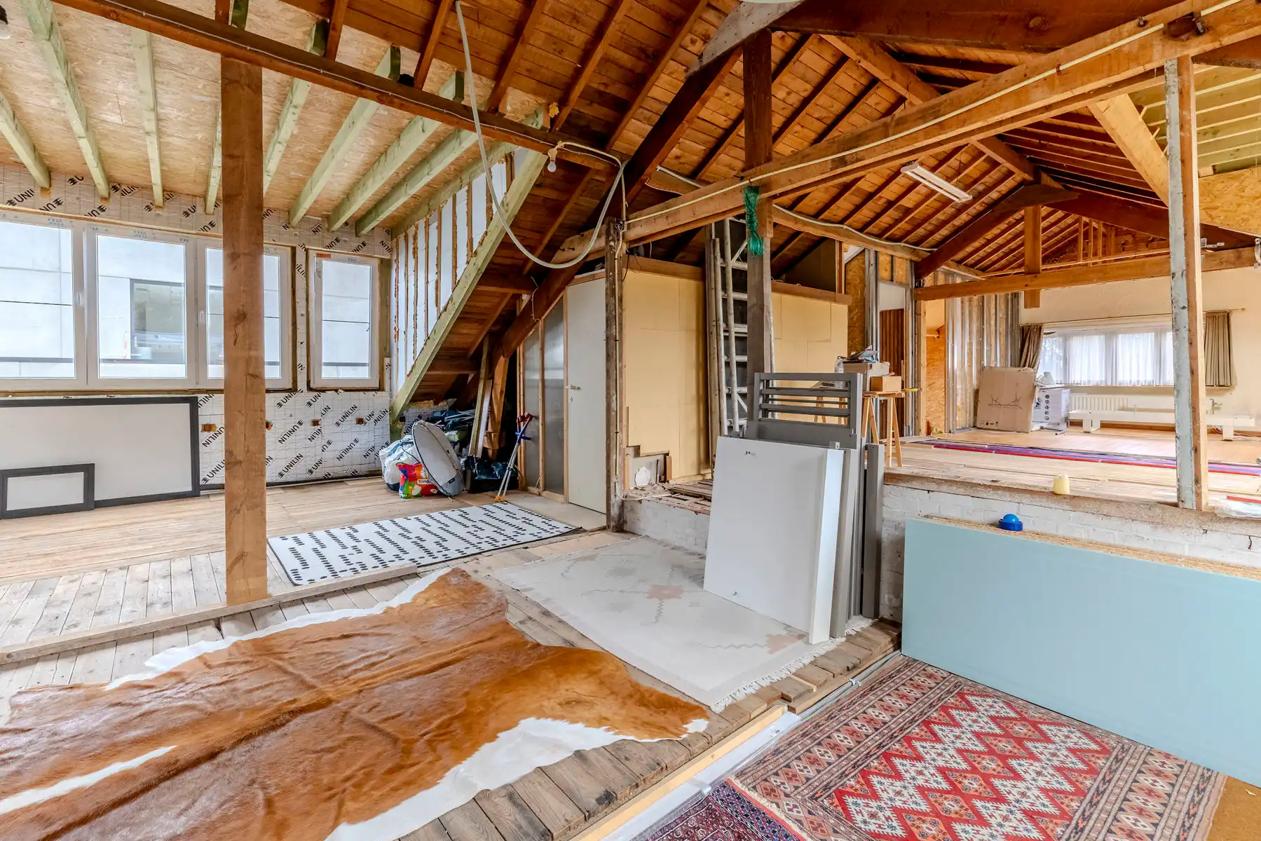 OB met 4 slpk, mog inrichten zolder + garage/magazijn foto 25