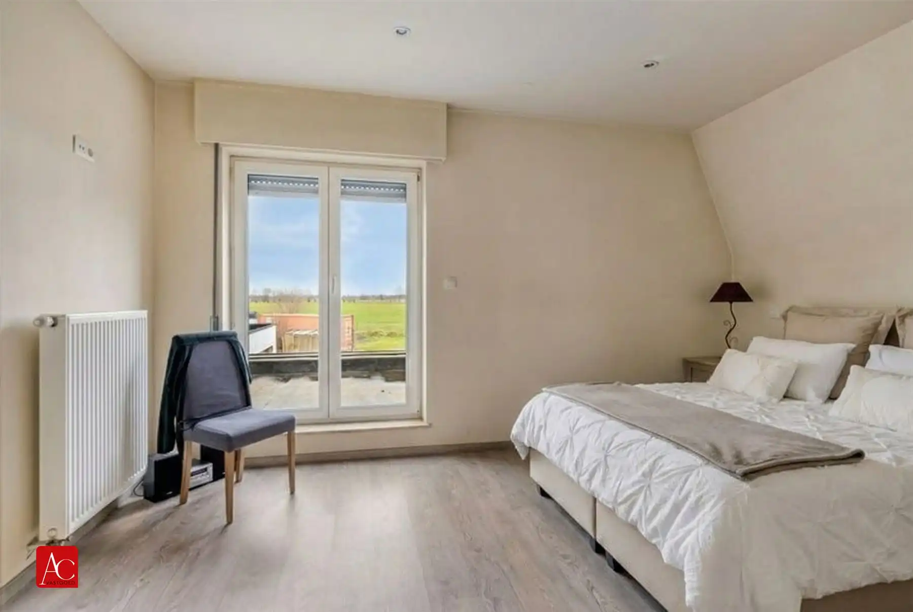 Halfopen bebouwing met prachtig uitzicht foto 15