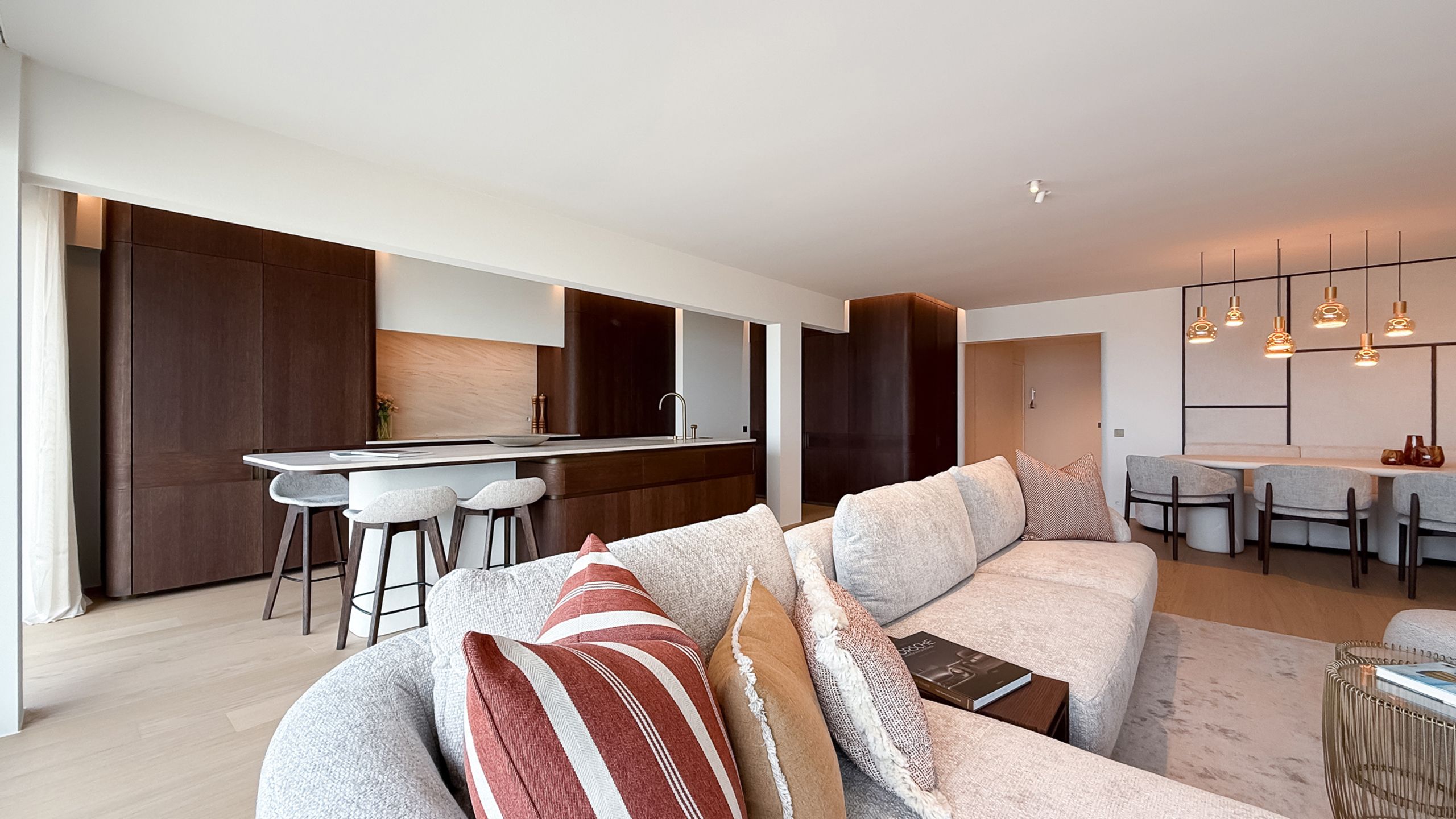 Stijlvol gerenoveerd appartement met zeezicht- ZEEDIJK ZOUTE foto 8