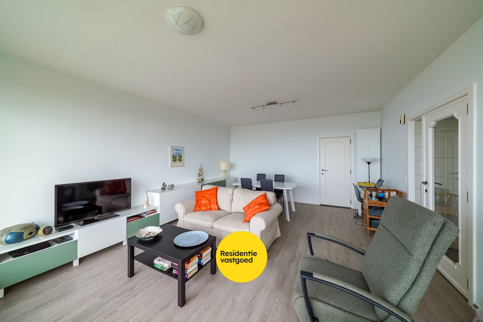 Appartement met 2 slaapkamers en zeezicht te Bredene foto 3