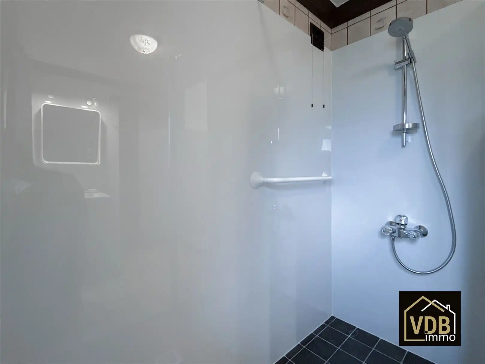 Charmante hoeve met paardenstal op 1,2 ha in absolute rust. foto 31