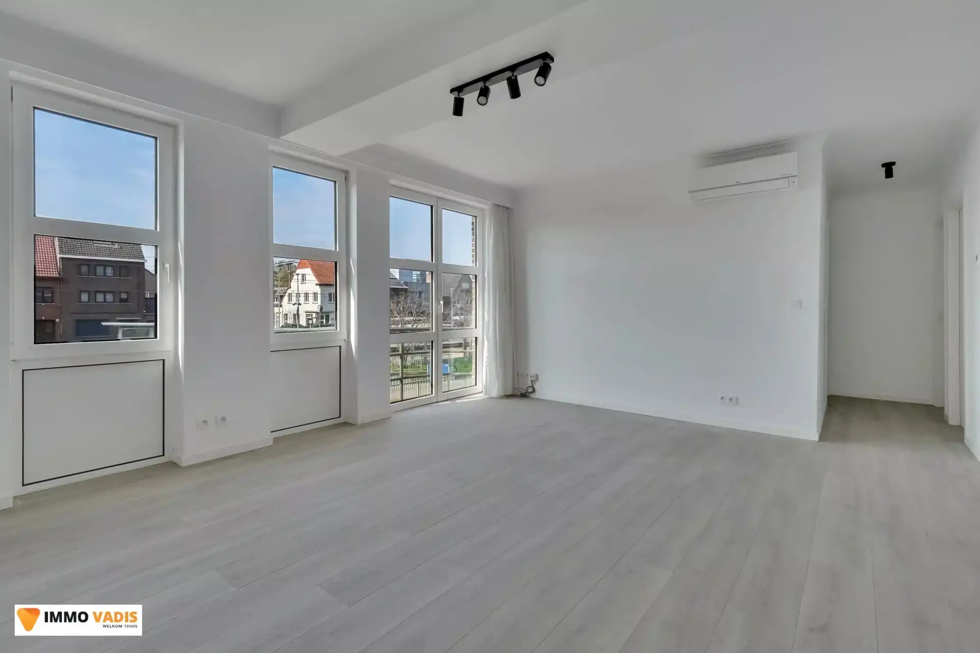 Energiezuinig appartement met terras, garage en 2 autostaanplaatsen in Bilzen foto 2