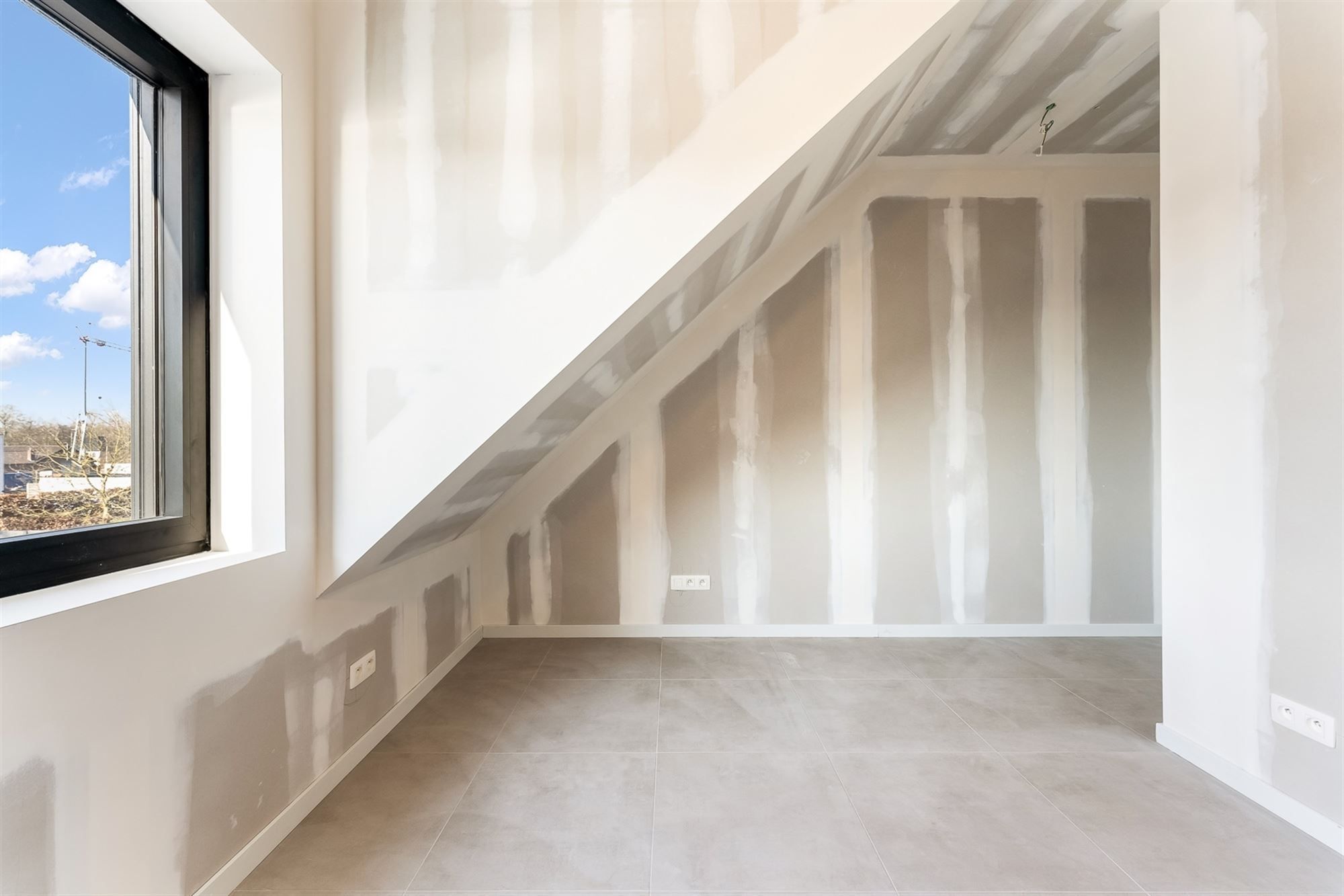 ZEER RUIME, HOOGKWALITATIEVE NIEUWBOUWWONING! foto 16