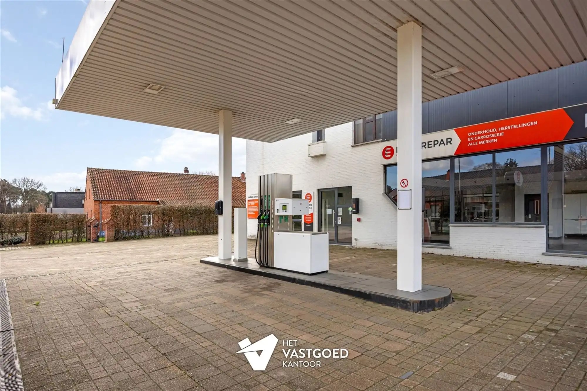 OVER TE NEMEN GARAGE (800M²) EN TANKSTATION GELEGEN OP EEN PERCEEL VAN 2727M² TE HAM foto 7