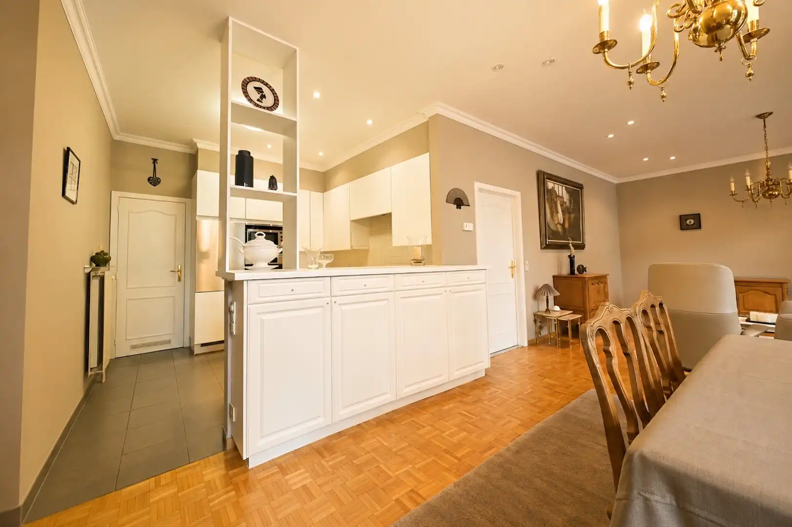 Exclusief wonen met zicht over de Vismarkt in hartje Brugge foto 10