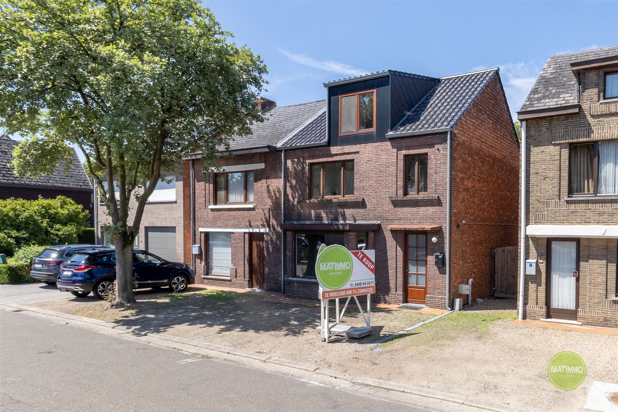 Instapklare gezinswoning met zonnige tuin in Mol-Gompel foto {{pictureIndex}}