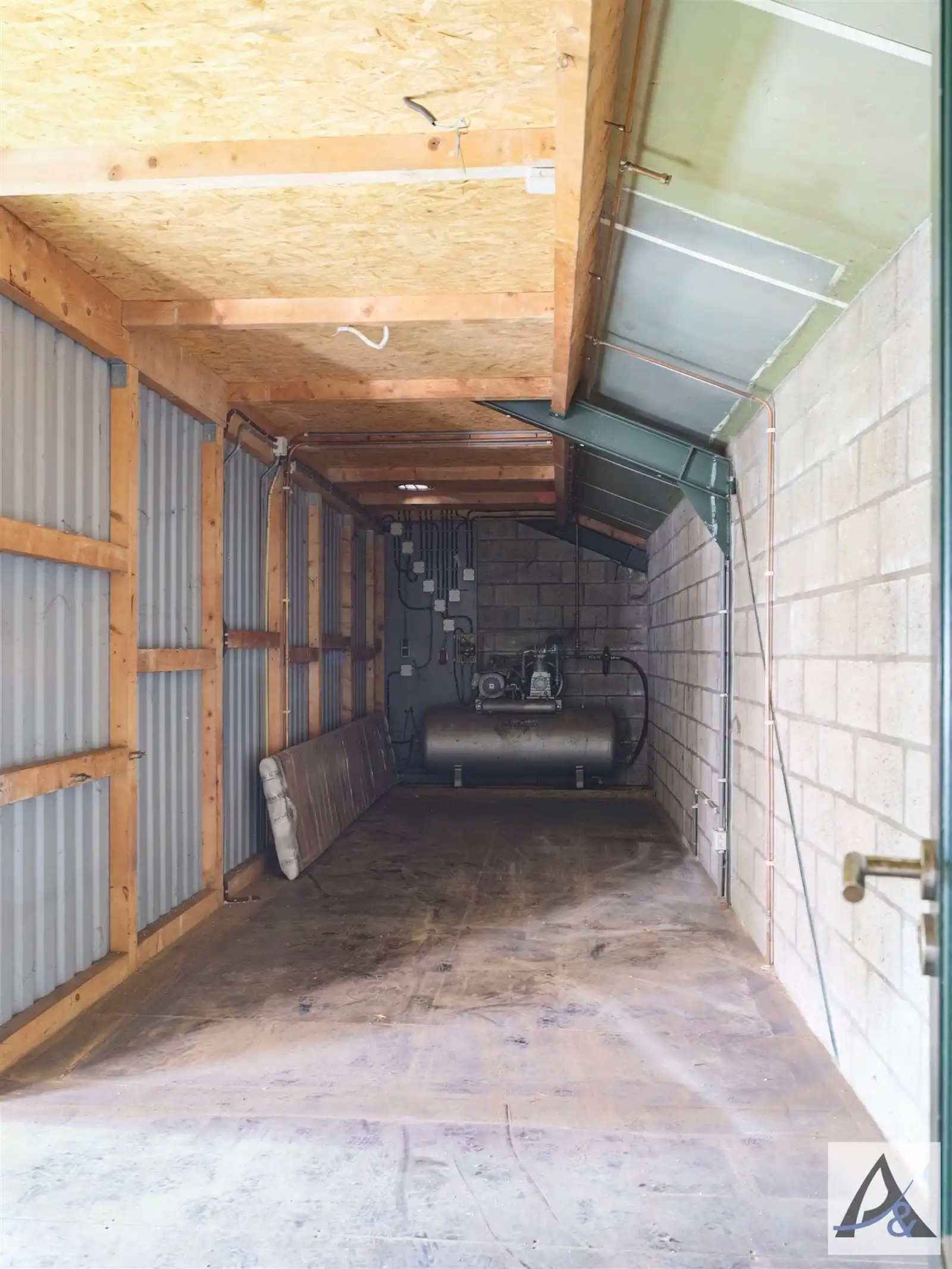 Bijzondere eigendom met woon- en werkmogelijkheden in het pittoreske Kessenich foto 18