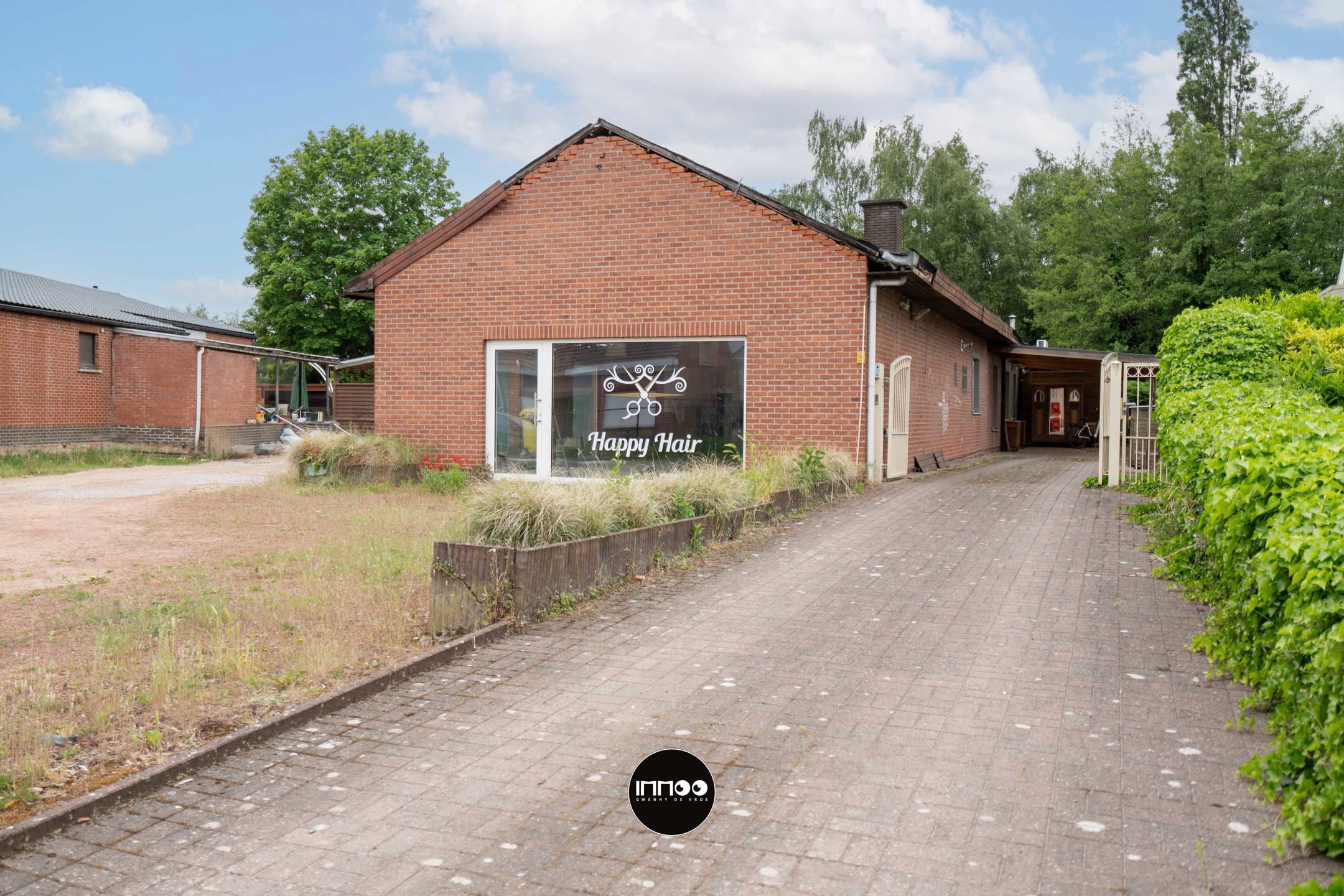 Hoofdfoto van de publicatie: Gebouw te koop