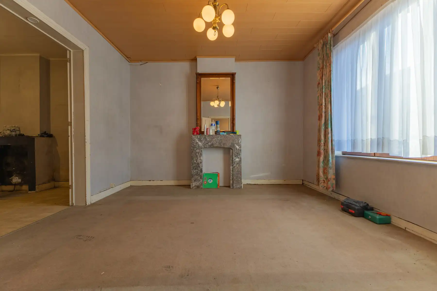 Gunstig gelegen te renoveren woning met tuin foto 8