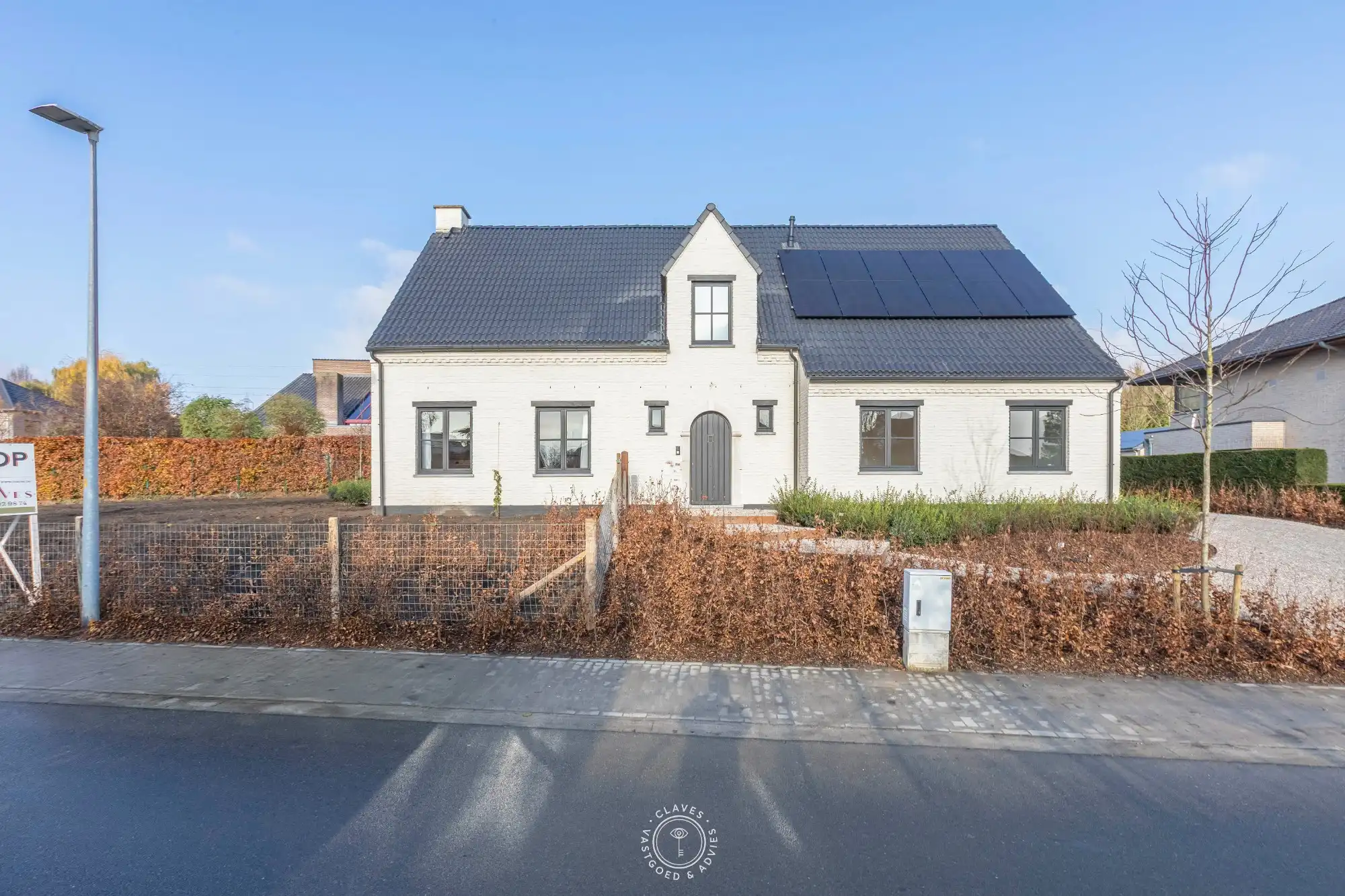 Prachtig gerenoveerde villa met westelijk georiënteerde tuin foto 32