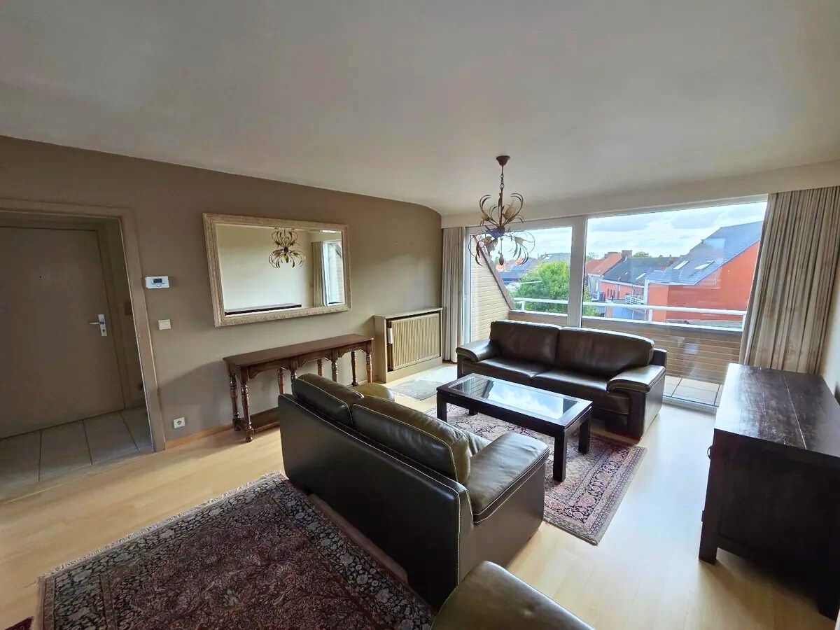 Zonovergoten centraal gelegen appartement met 2 slaapkamers. foto 6