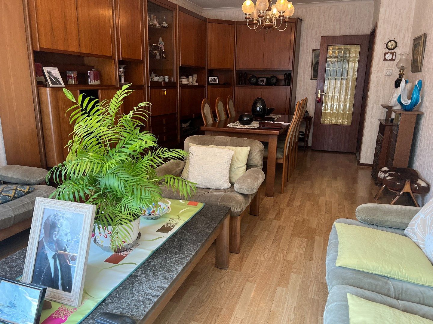 Geriefelijke en instapklaar appartement op zeer goede ligging! foto 19