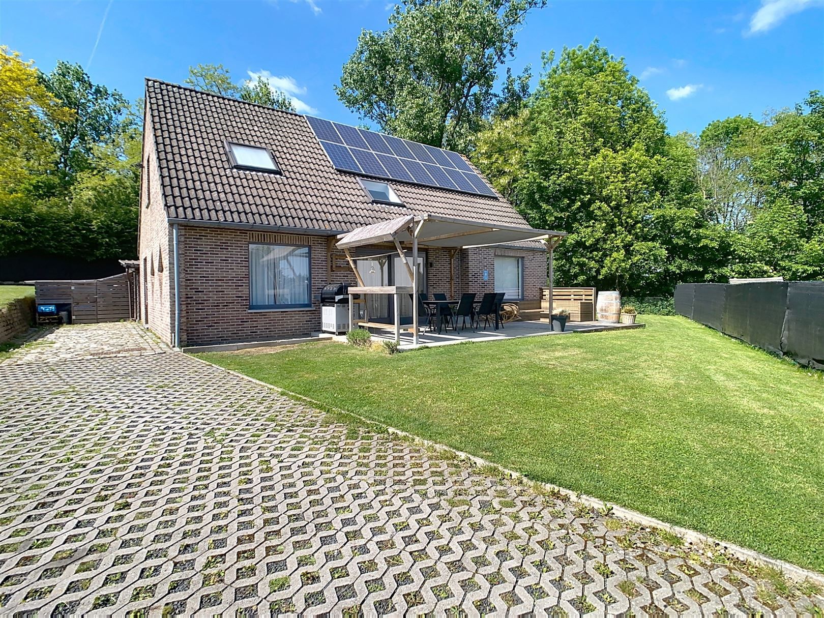 Mooie woning, 3 slpks, terrassen, jacuzzi, tuin, 10a 82ca foto 2