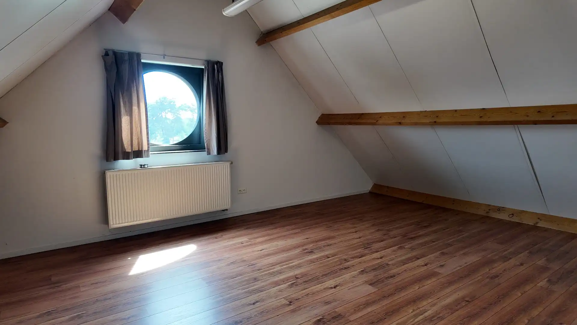 ZEER RUIME DUPLEX MET 3+ SLKS TE KOOP - MAASMECHELEN foto 19