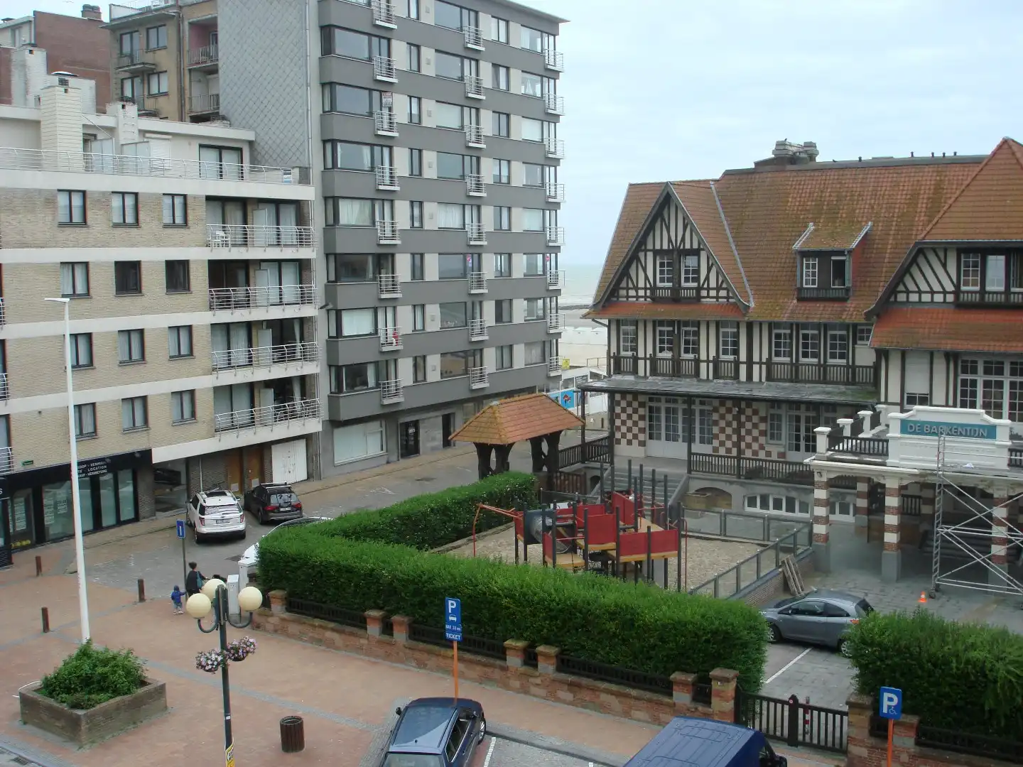 Gezellig 2 slaapkamer appartement te huur in Nieuwpoort bad! foto 5
