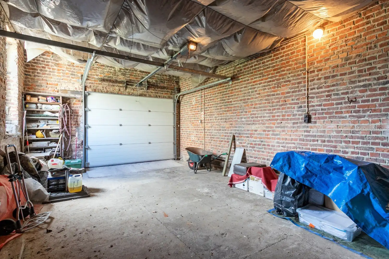 Karaktervol, te renoveren herenhuis met enorm potentieel te Gooik foto 24