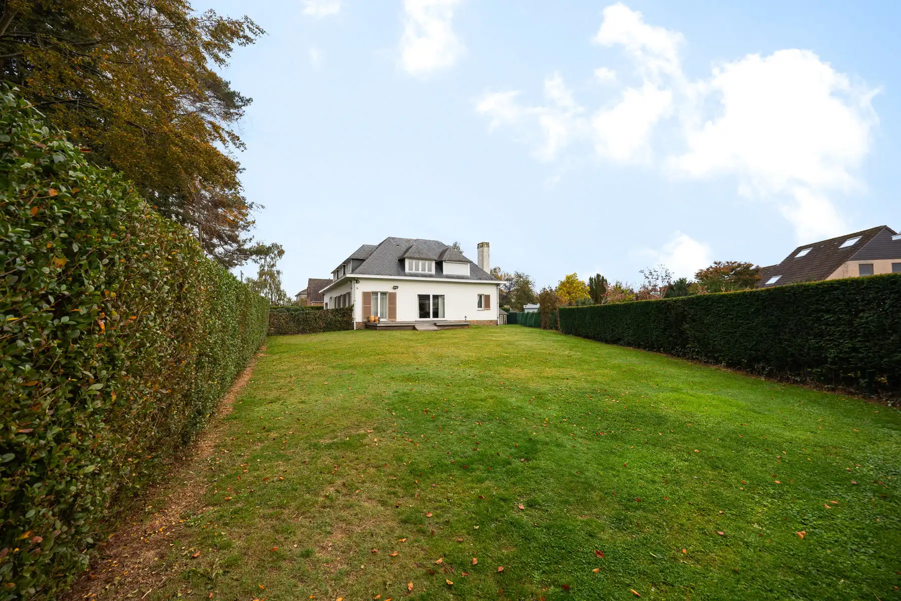 Rustig en groen gelegen statige, instapklare villa foto 37
