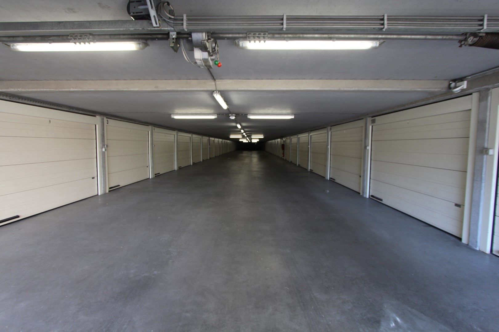 Garagebox vlakbij Zeedijk te Oostende foto 3