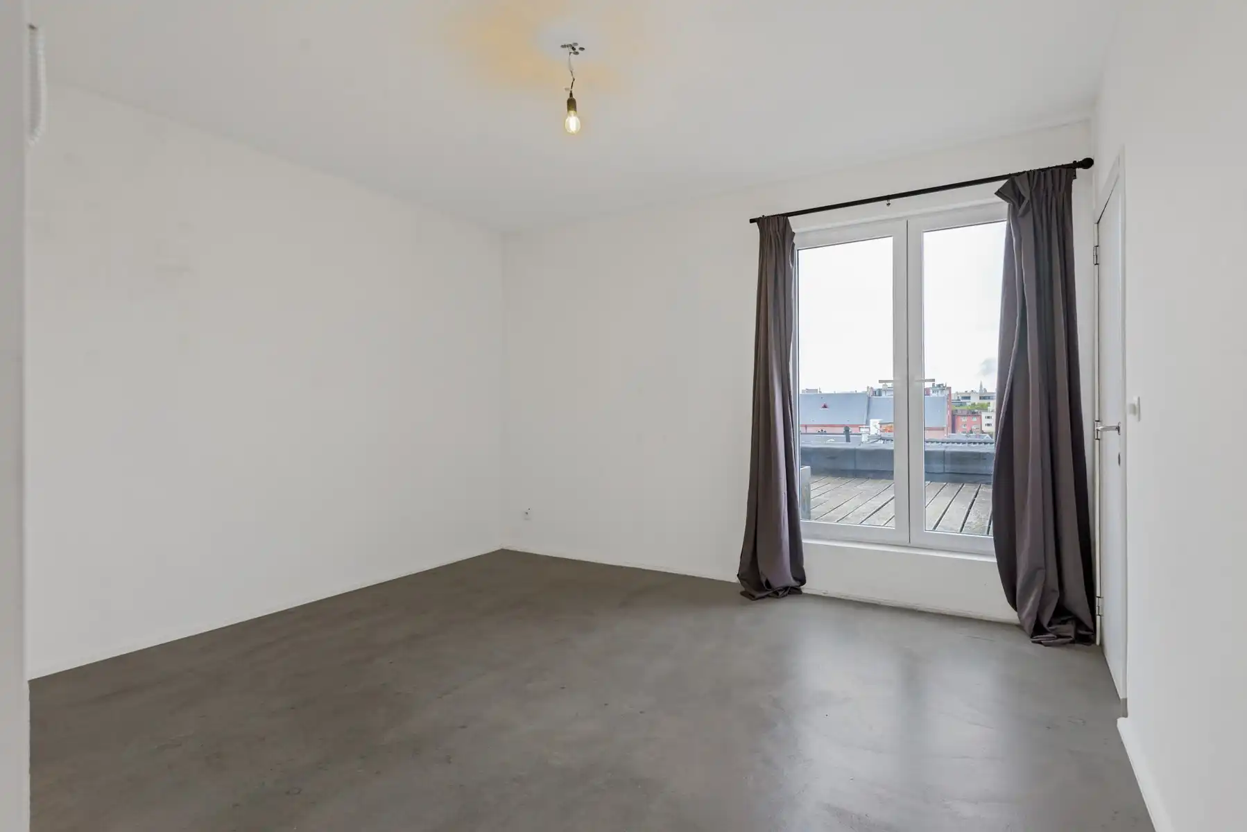Lichtrijk appartement met mooi zicht foto 3