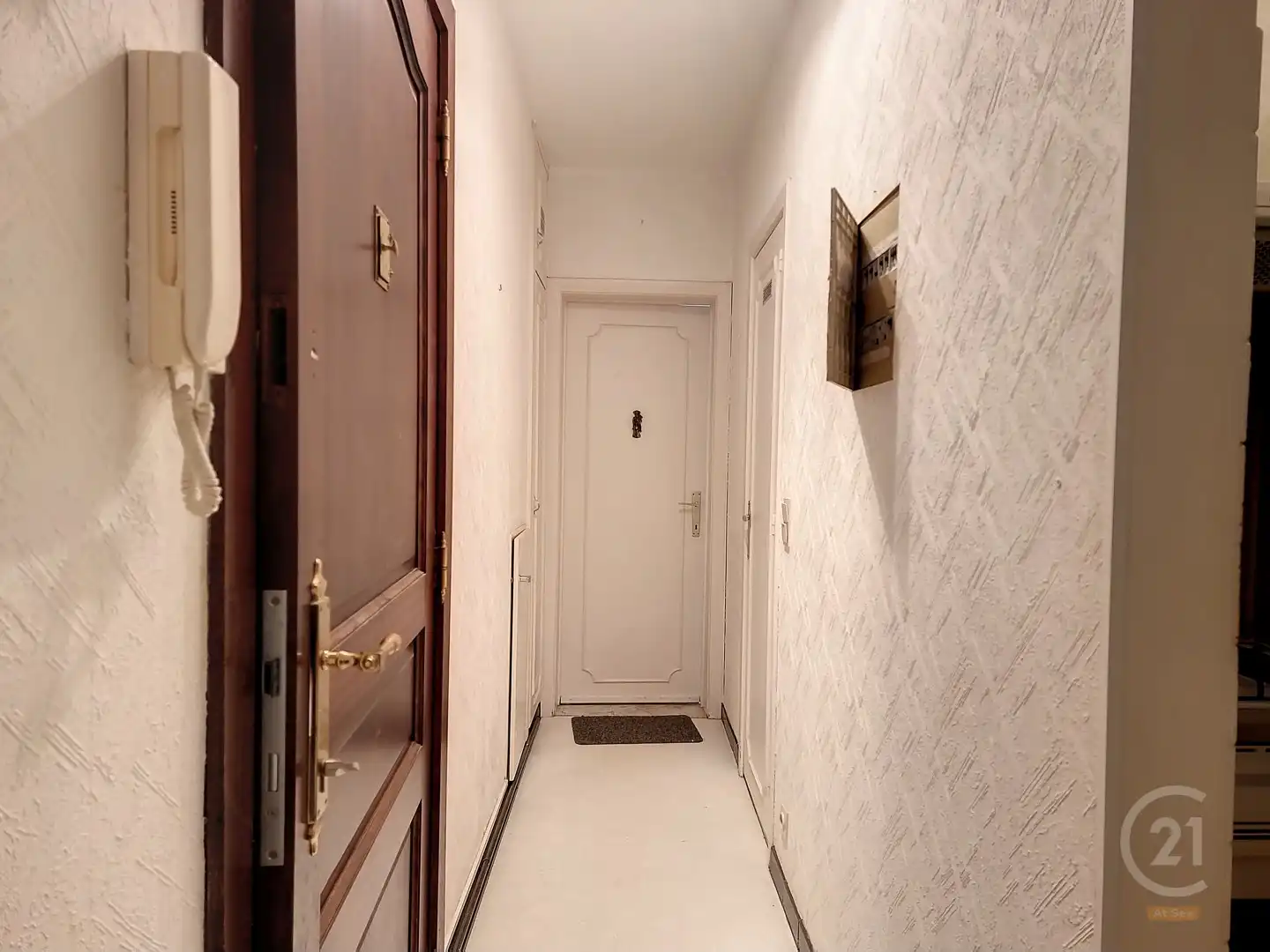 Gezellig 1-slaapkamerappartement met potentieel in Raversijde foto 4