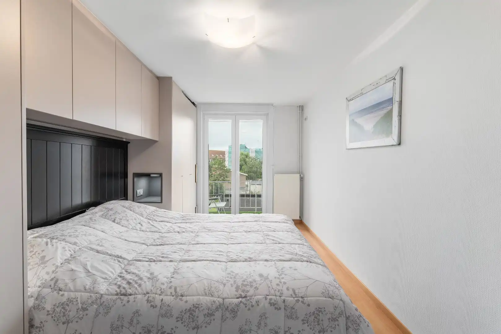 Prachtig appartement met twee ruime slaapkamers foto 9