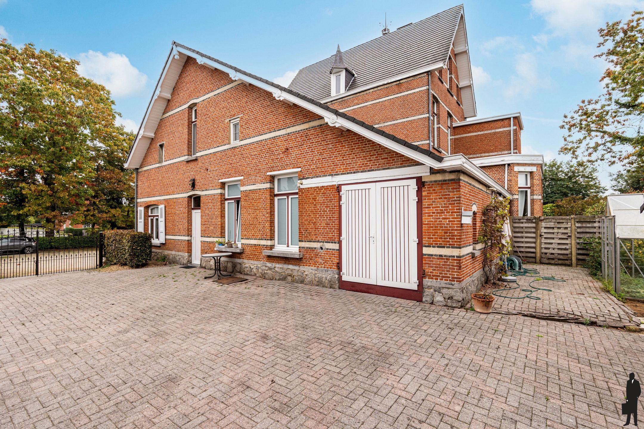 Prachtige 19de eeuwse villa met 6 slpks nabij centrum Lille foto 21