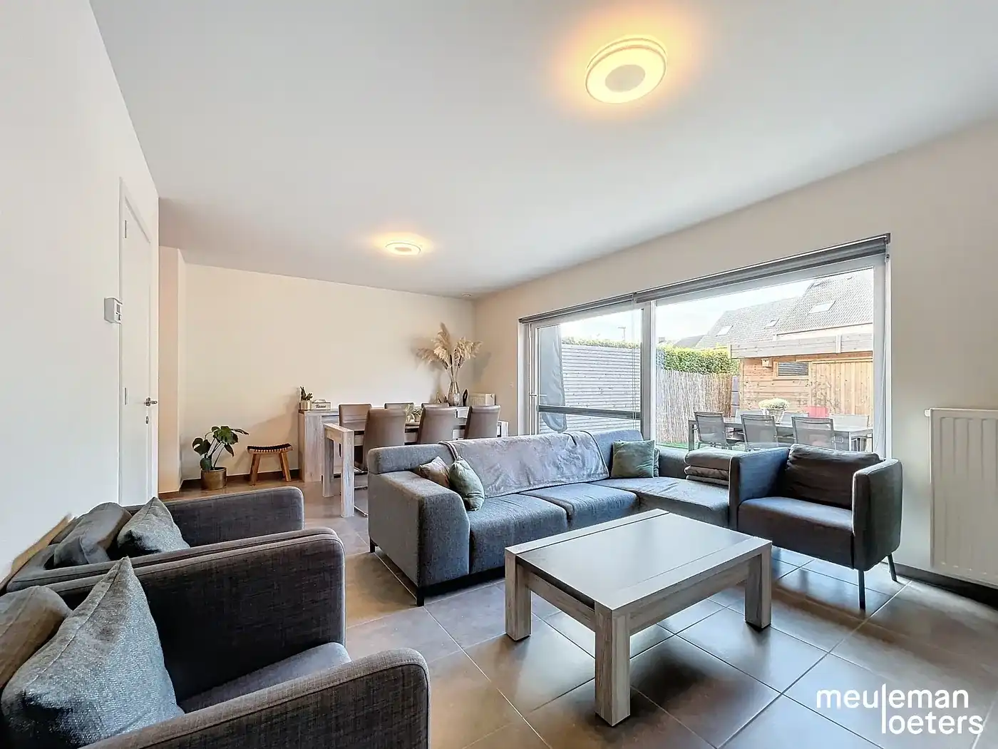 Instapklare energiezuinige woning met drie slaapkamers, tuin en garage foto 3