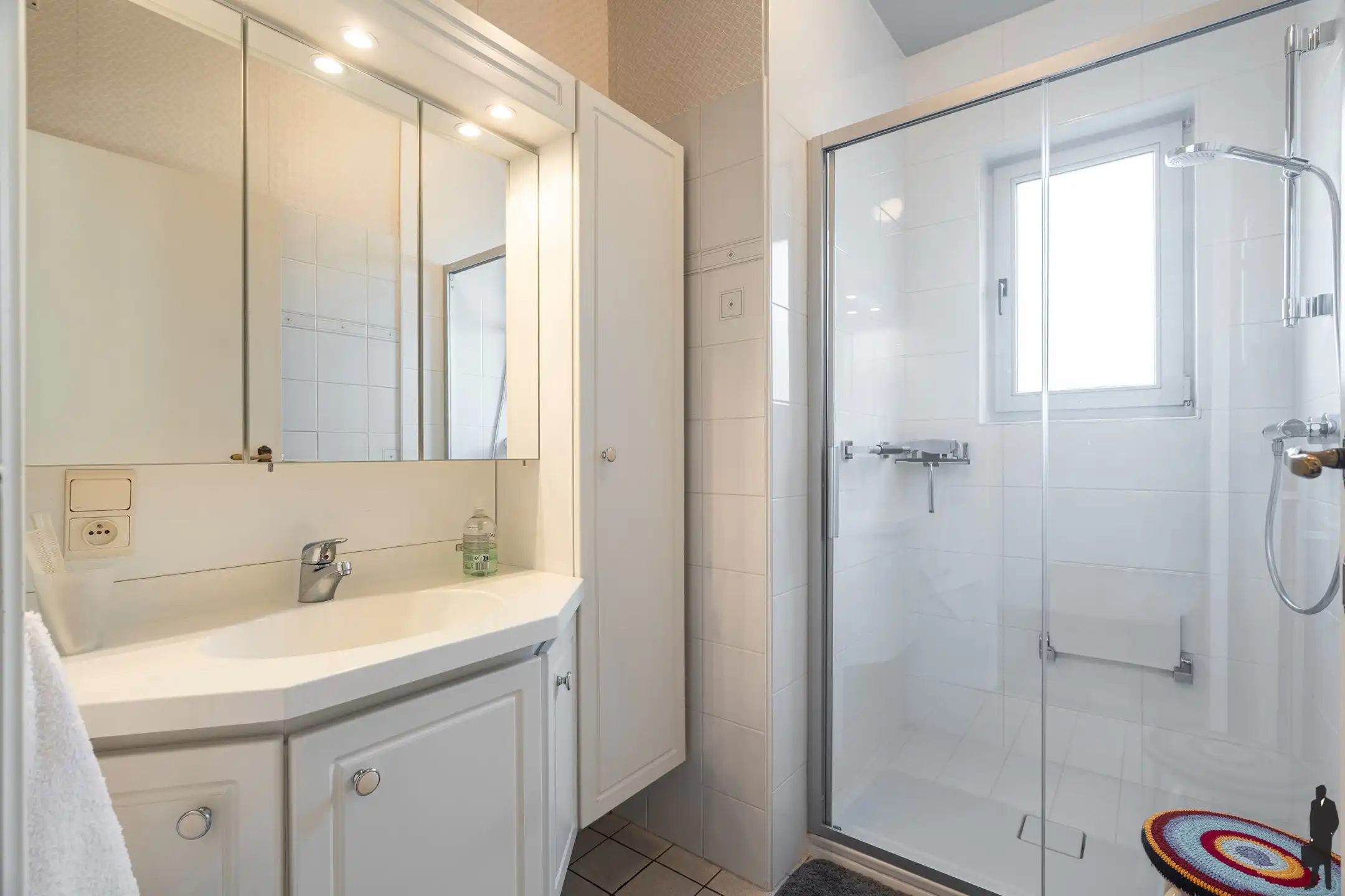 Landelijk gelegen zonevreemde woning met groot bijgebouw te Minderhout foto 10