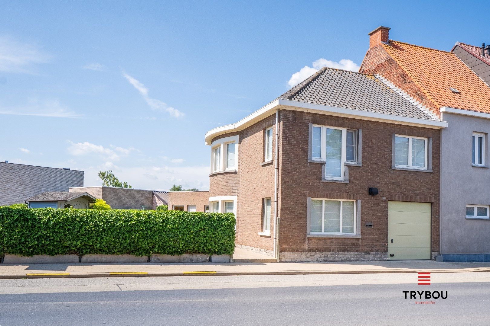 Gezellige en ruime woning met tuin - instapklaar in het hart van Ledegem foto 5