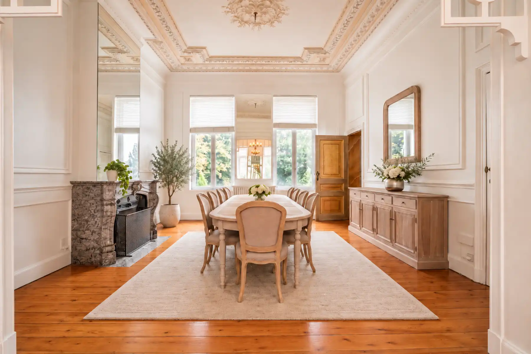 Ruim herenhuis van 571 m² met 8 slaapkamers en een tuin van bijna 20 are foto 9