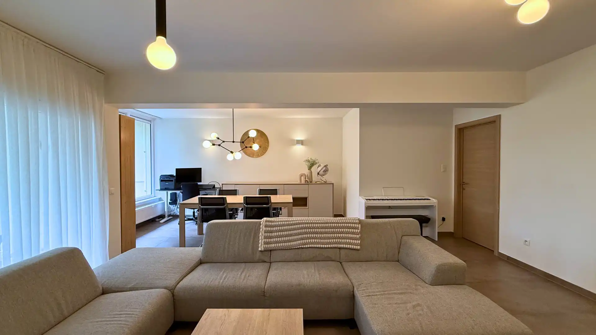 Appartement foto {{pictureIndex}}
