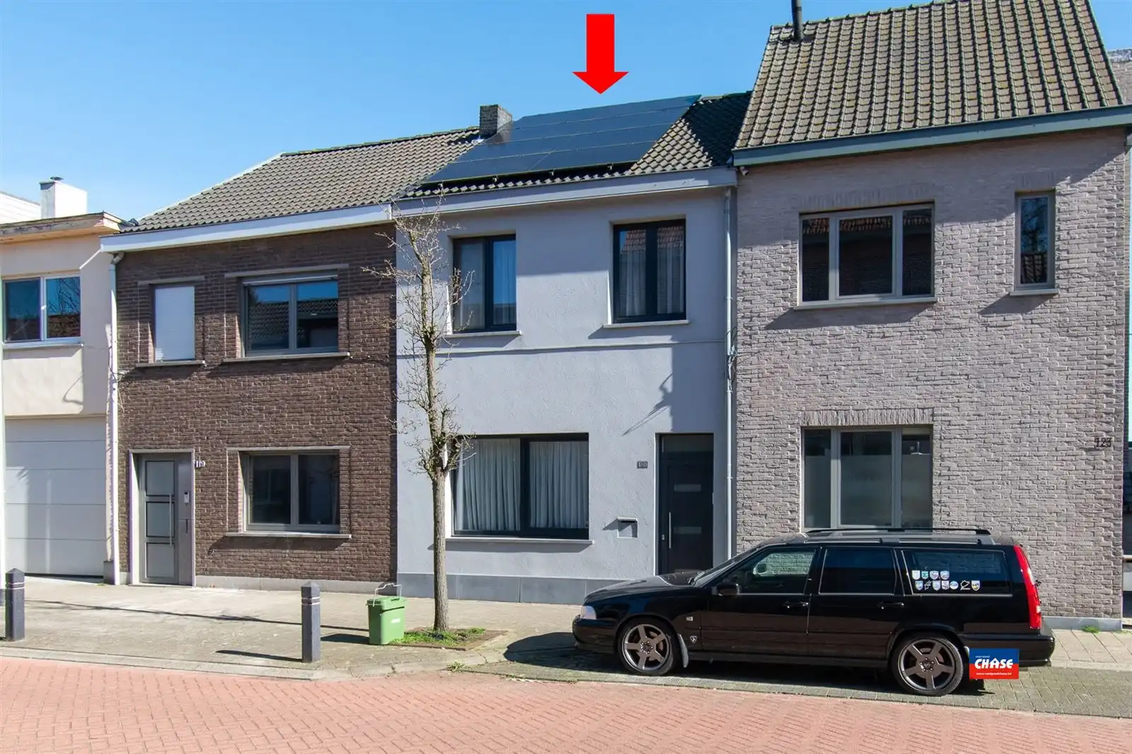 Gerenoveerde woning met 3 slaapkamers + tuin foto {{pictureIndex}}