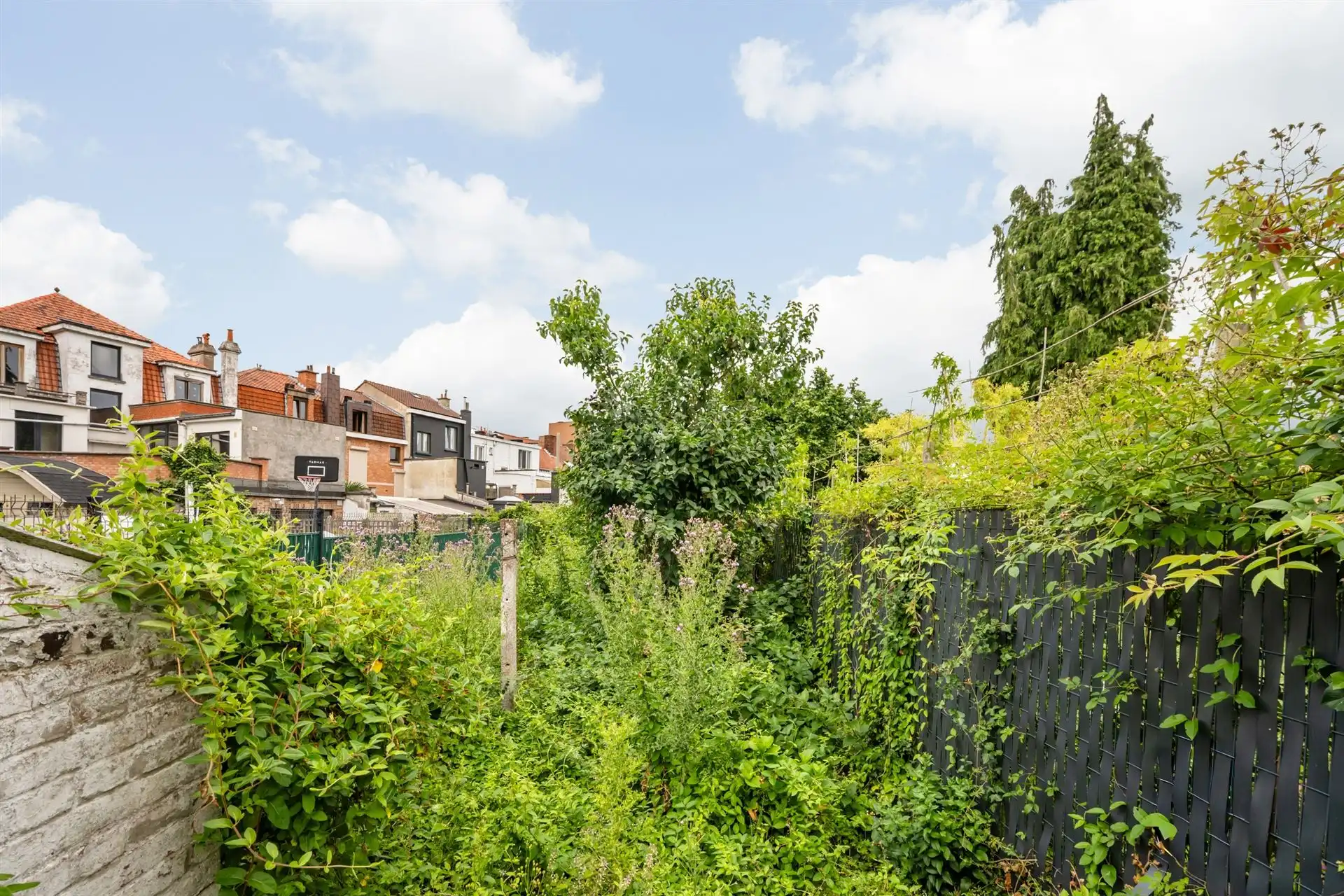 Te renoveren woning met 2 slpk en zolder in Doornik foto 3