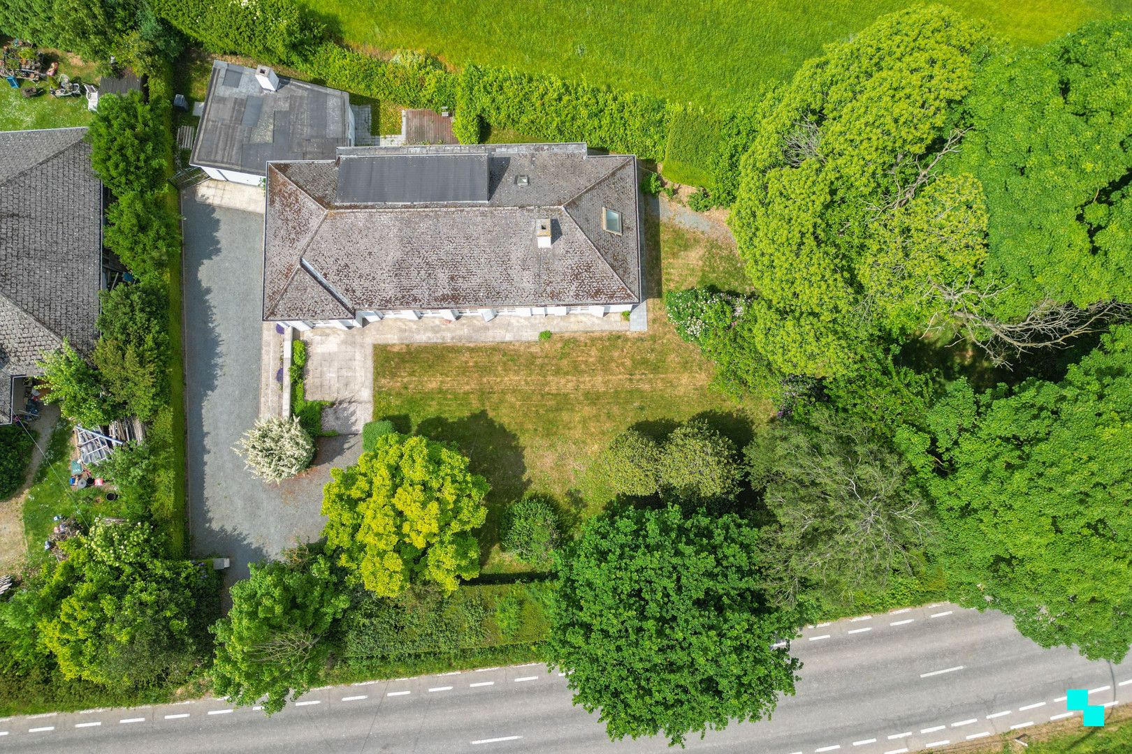 Franse laagbouwvilla in het landelijke Oosterzele foto 38