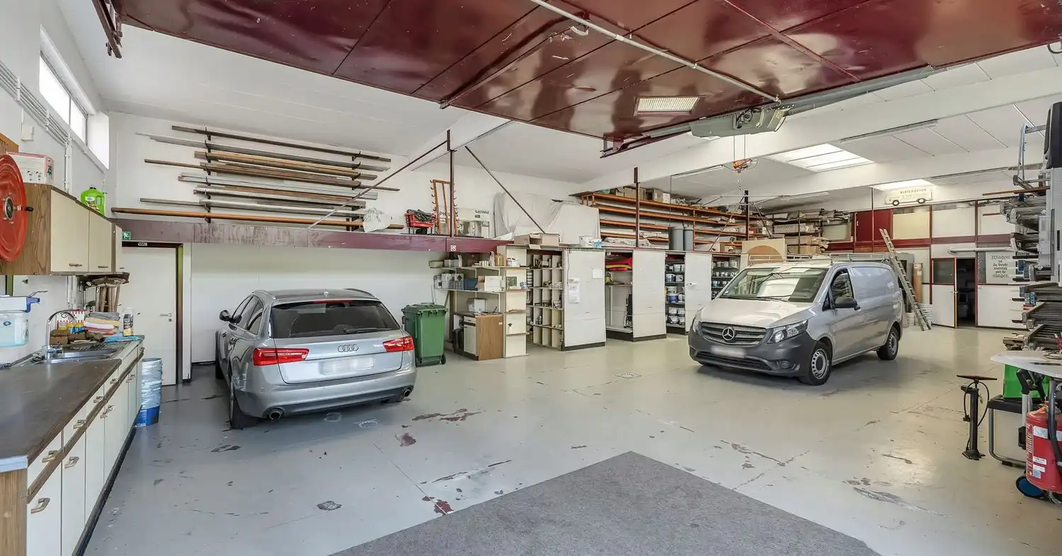 Unieke eigendom met villa, zalige tuin, werkplaats en talrijke mogelijkheden in Okegem foto 10