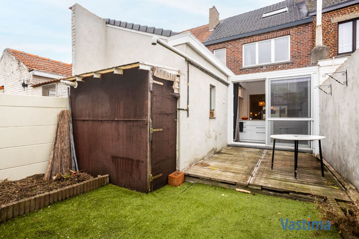 Gerenoveerde gezinswoning met tuin in Erembodegem foto 18