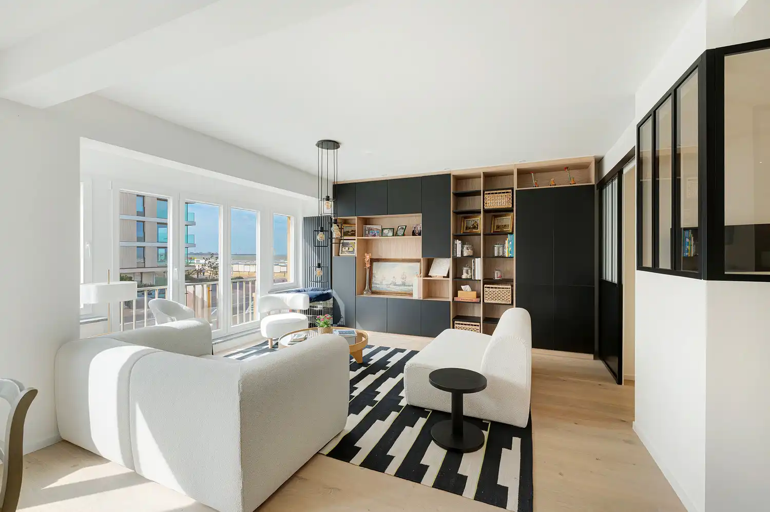 Stijlvol appartement op een mooie ligging in de Meerlaan, genietend van een aangenaam zijdelings uitzicht op zee en het Albertstrand. foto 6