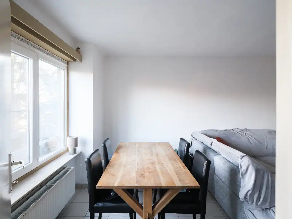 Rustig gelegen 1-slaapkamerappartement nabij station Gent-Sint-Pieters foto 2