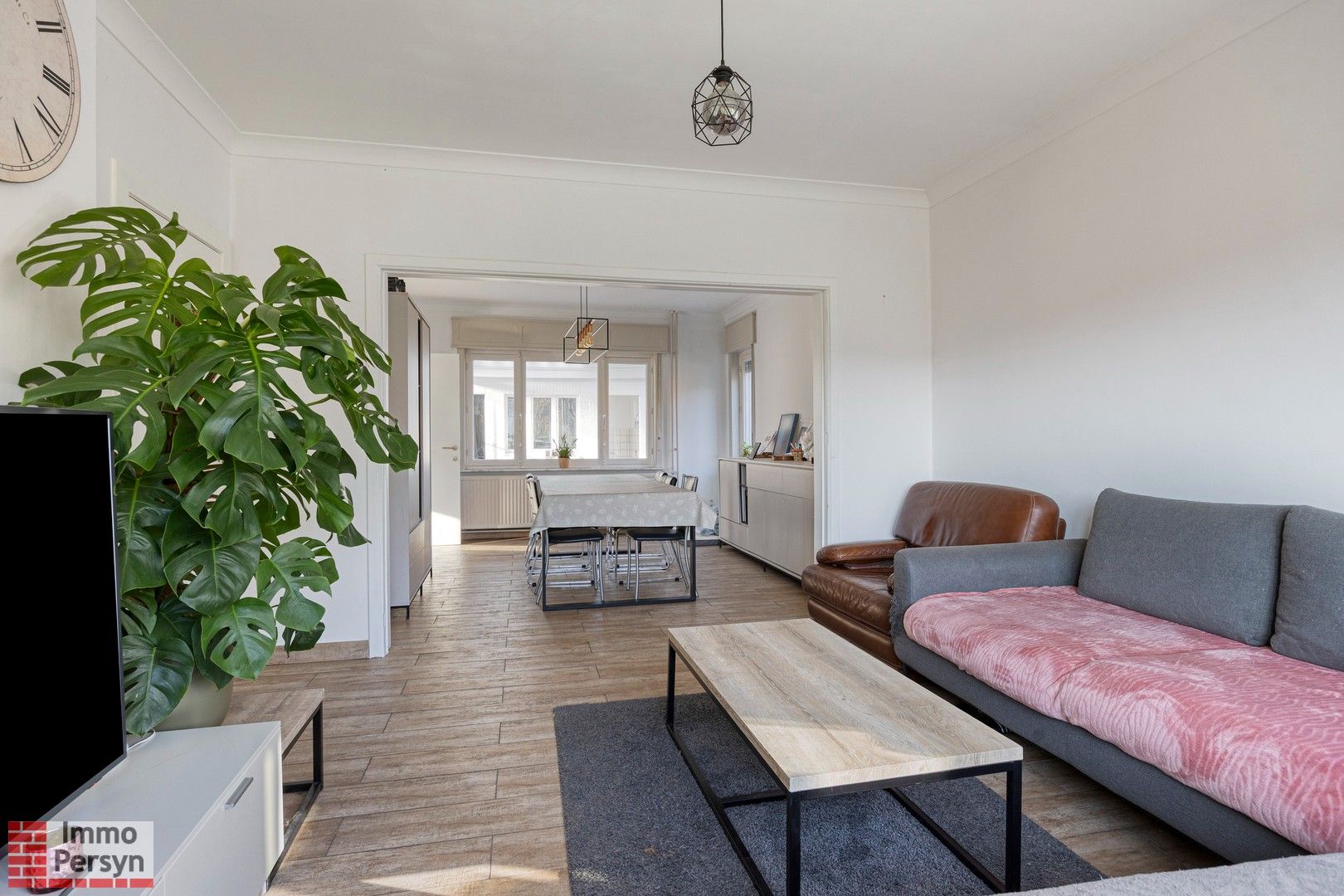 Gezinswoning met lichtrijke orangerie op gegeerde, groene locatie in Scherpenheuvel-Zichem foto 5