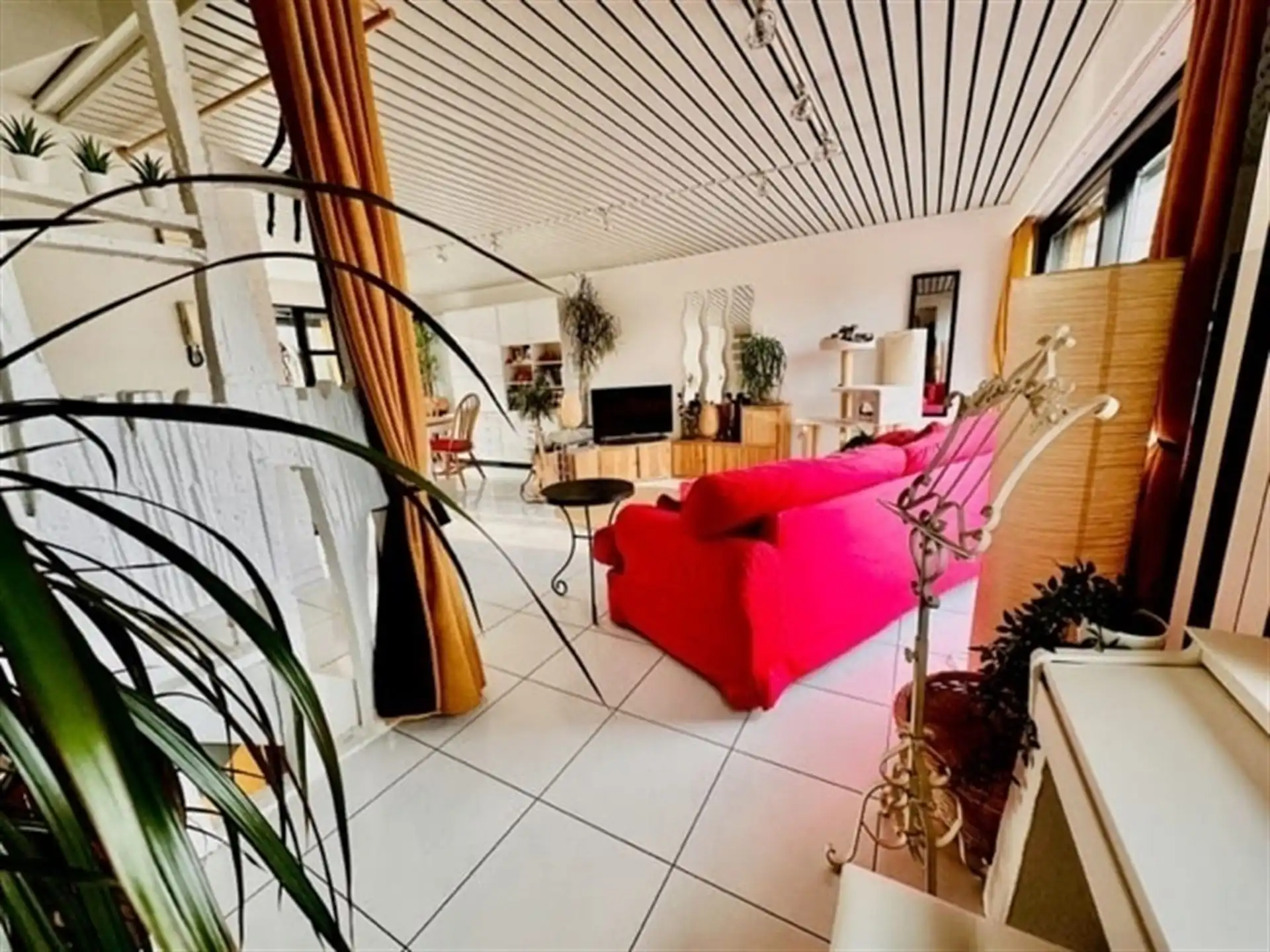 Woning gelegen in een oase van rust en natuur! foto 5