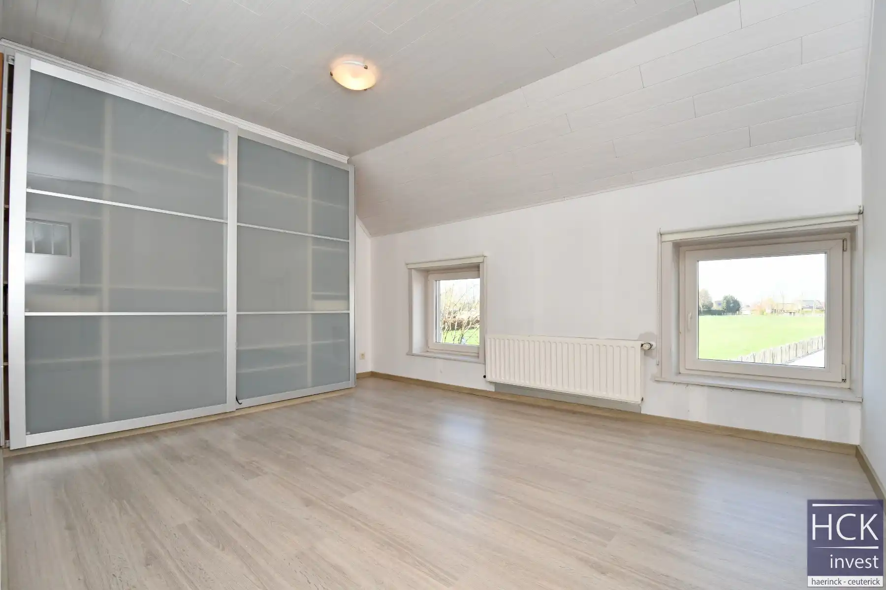 WAREGEM – Toffe gerenoveerde woning met tuin en garage vlakbij centrum foto 10